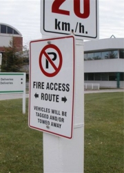 ALUMINUM PARKING, TRAFFIC & STREET SIGNS (11)